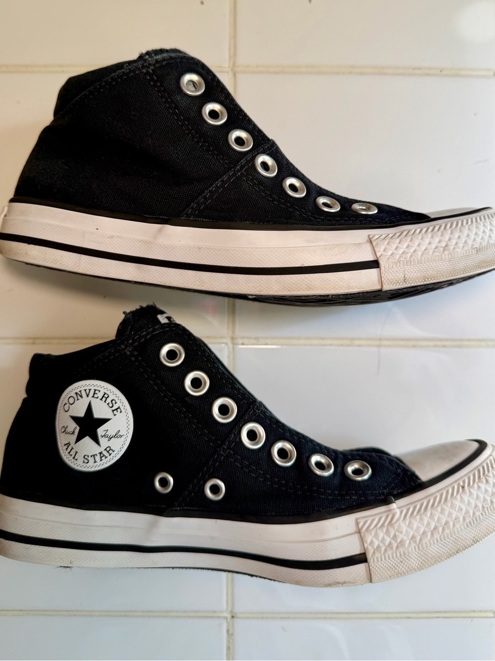 Women’s Converse - Picture 5 of 9